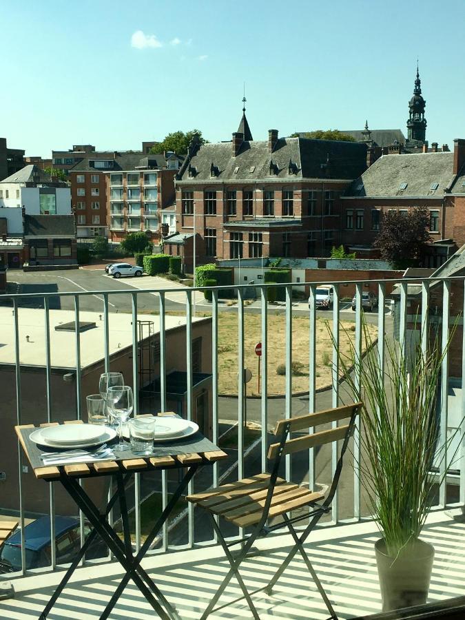 Luxury Apartment Mons City Center Екстериор снимка