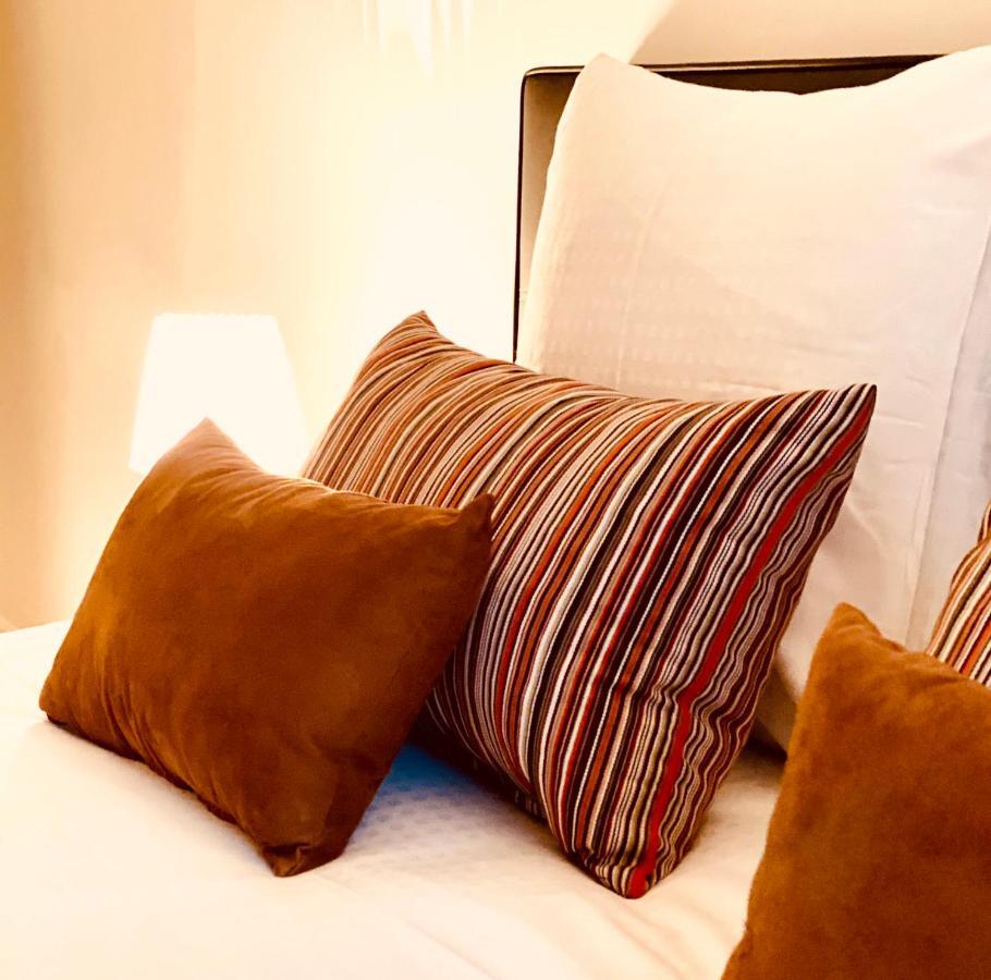 Luxury Apartment Mons City Center Екстериор снимка