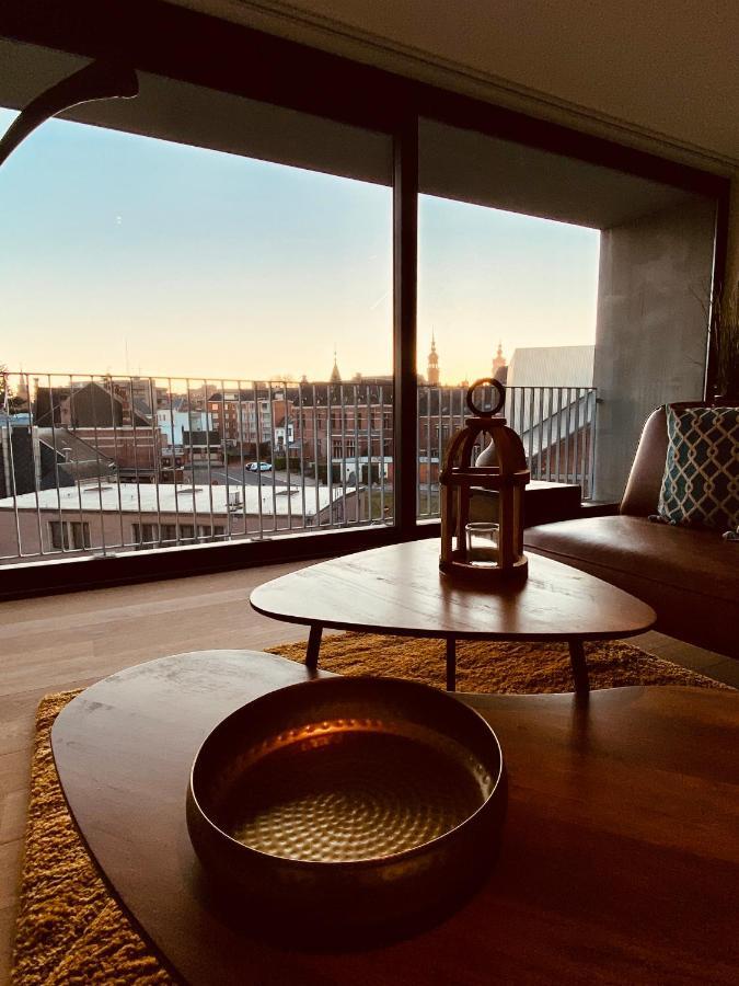 Luxury Apartment Mons City Center Екстериор снимка