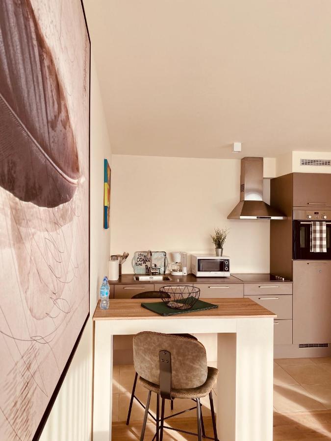 Luxury Apartment Mons City Center Екстериор снимка